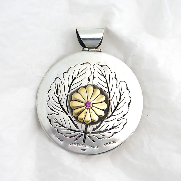 Designer James Cleland Spinning Pendant with two Cranes, Sterling & 18k - Image 2