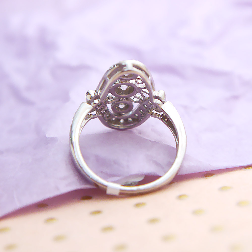 Maple Leaf Diamonds Spring Lily Filigree Ring COR00873 - Davidson's  Jewellers