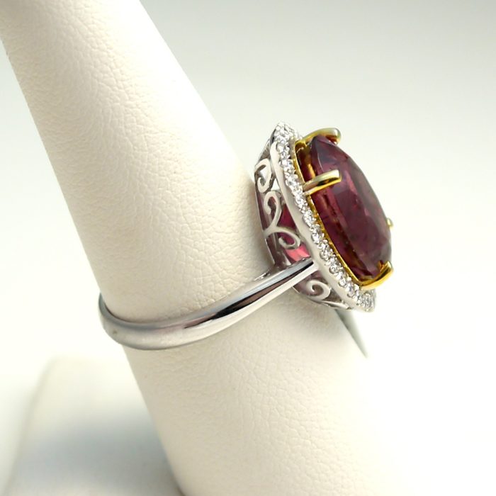 9.65 ct Oval Tourmaline Gemstone and Diamond Halo Ring, 14k - Image 3