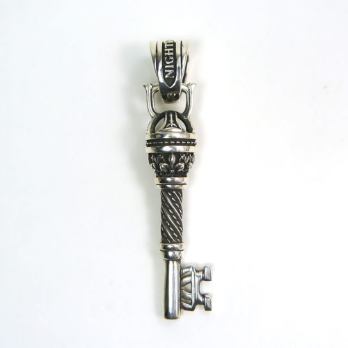 NightRider Queen's Key Pendant in Sterling Silver with Garnet