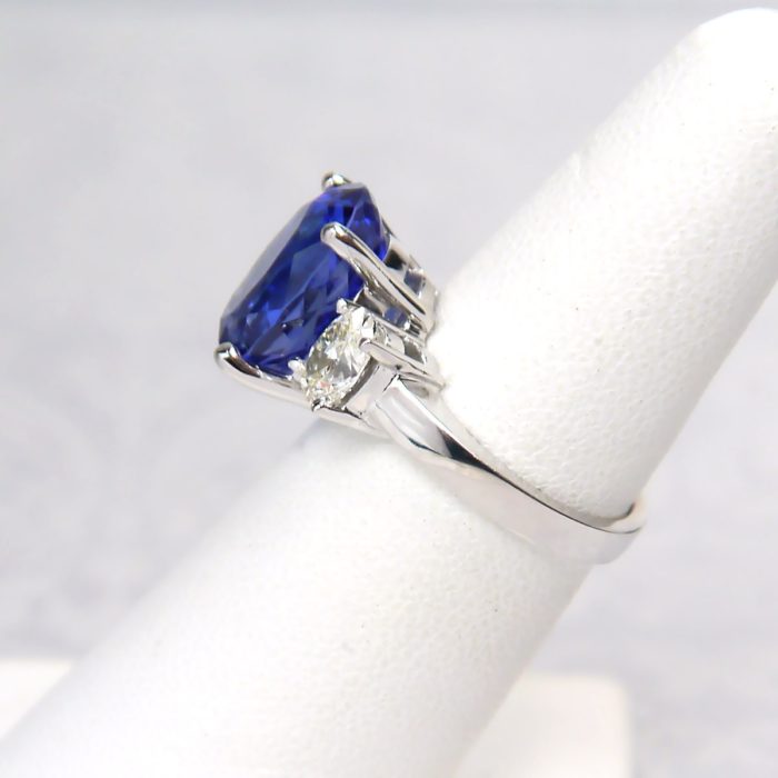 Oval Tanzanite & Diamond Ring in 14K White Gold