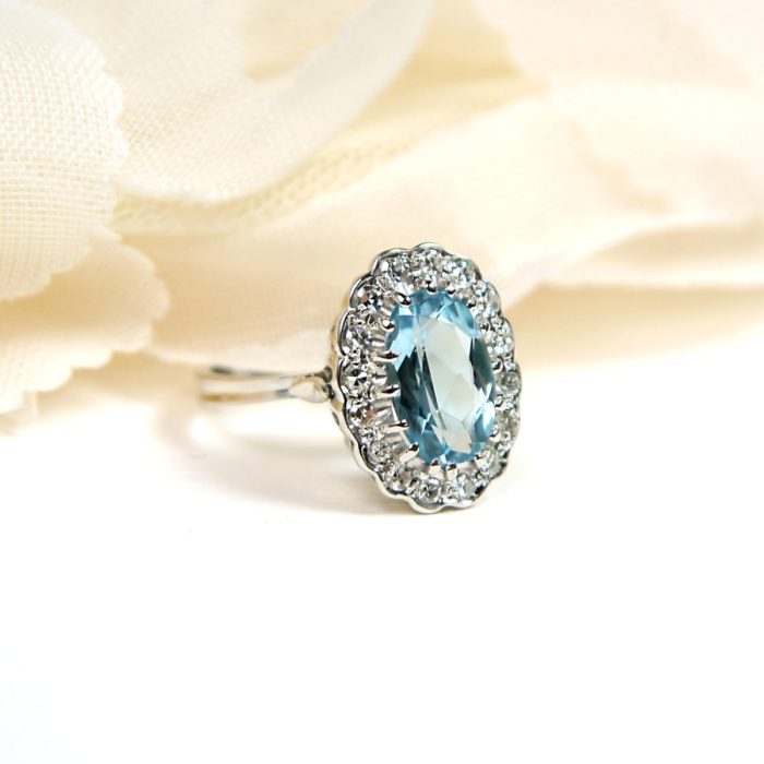 18k Aquamarine Ring with Diamonds