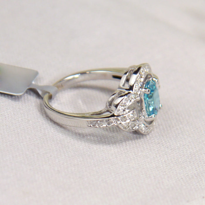 14k Oval Blue Zircon and Diamond Ring in White Gold - Image 5