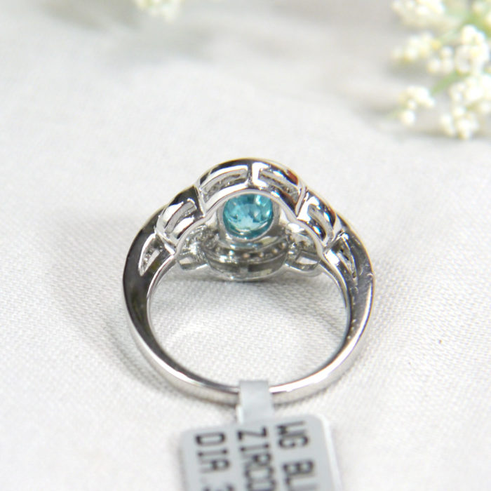 14k Oval Blue Zircon and Diamond Ring in White Gold - Image 6