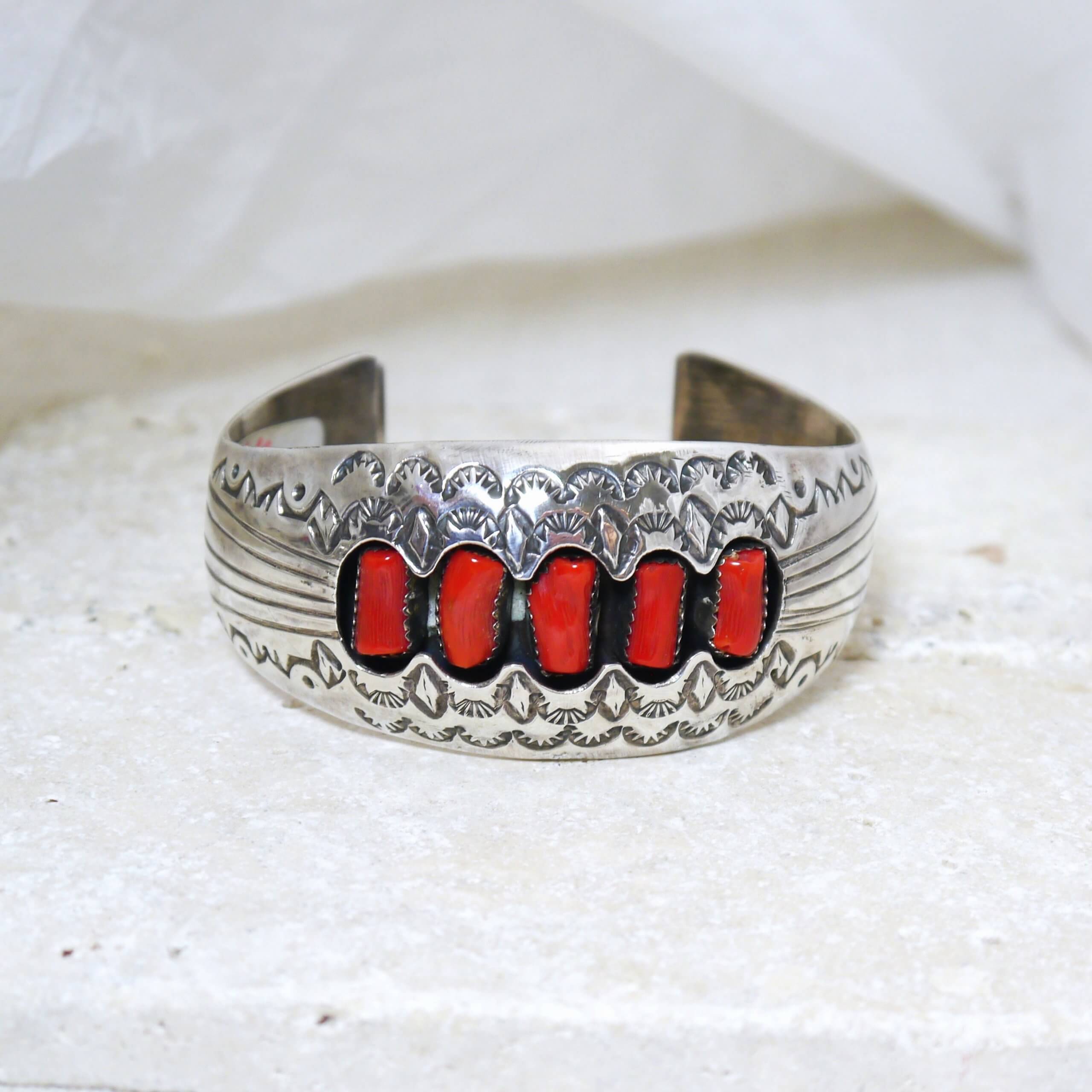 Paparazzi Midsummer Marvel Coral Bracelet | CarasShop.com