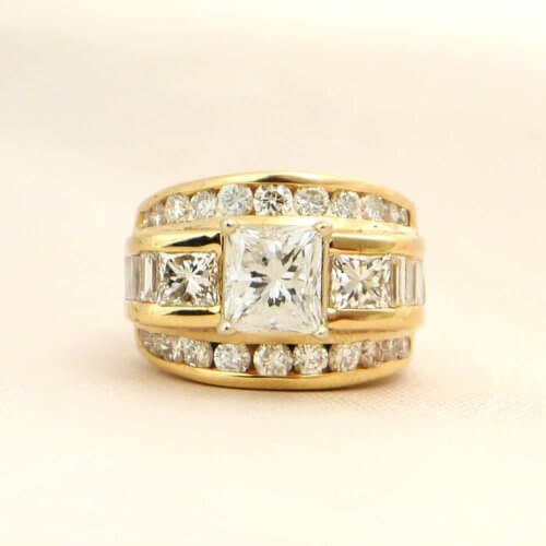 14k Yellow Gold Princess Cut Diamond 3 Center Stone Ladies Engagement Ring (4.29ct)