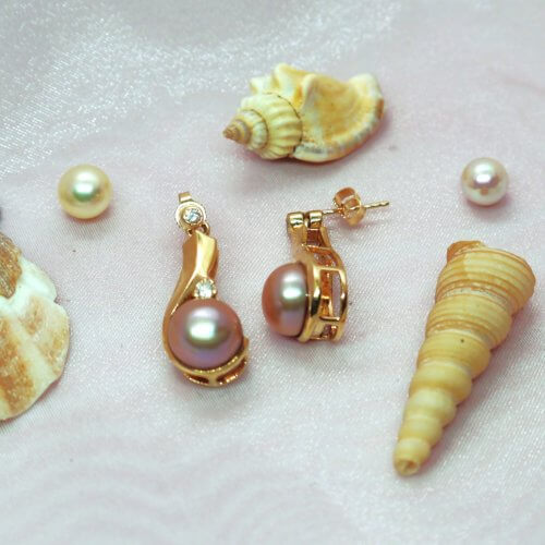 Lavender Freshwater Pearl & Diamond 14k Yellow Gold Earrings