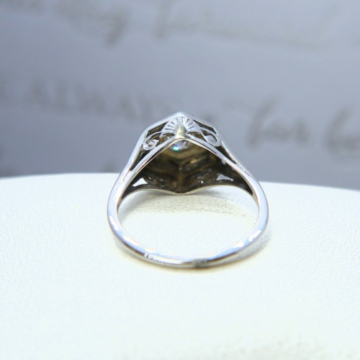 Vintage Art-Deco Filigree Diamond Ring in 14k White Gold