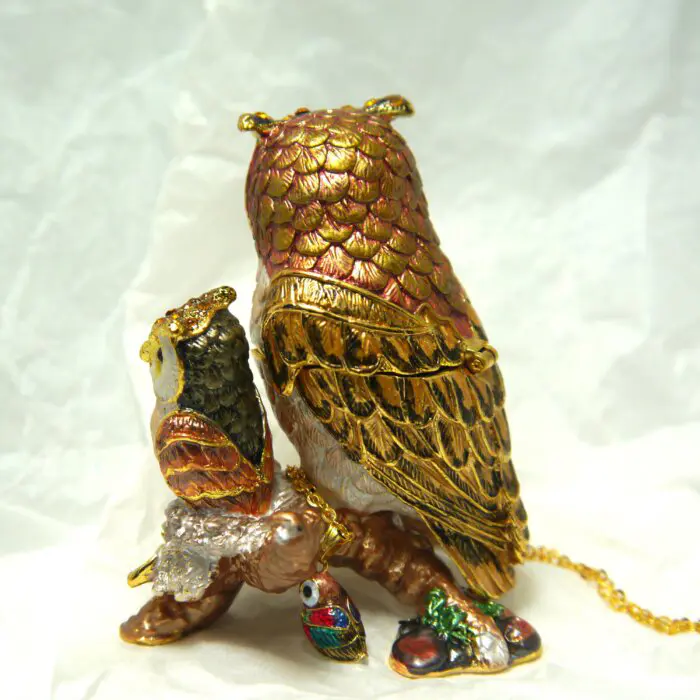 Ms. Owl and Owlet Trinket Box with Matching Mini Necklace - Image 6