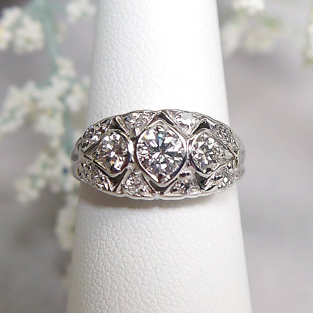 Art Deco Oval Diamond Ring