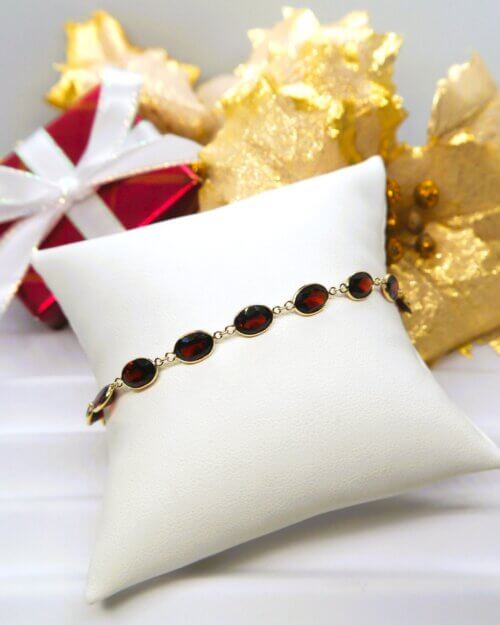 14k Yellow Gold Garnet Bezel Set Bracelet