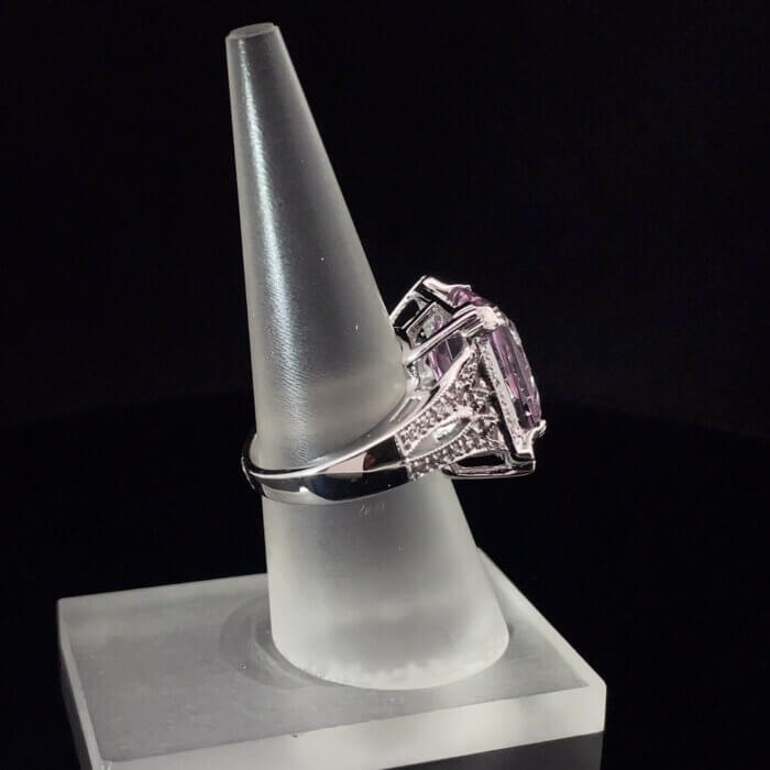 11.40ct Kunzite & White Diamond Ring in 14k White Gold - Image 4