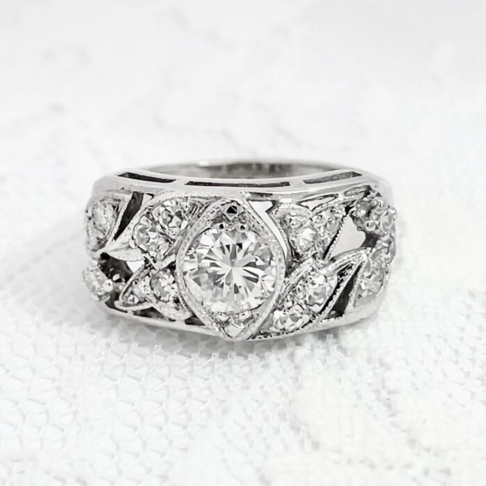 14k White Gold Old Fashion Diamond Ring