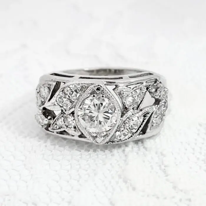14k White Gold Old Fashion Diamond Ring
