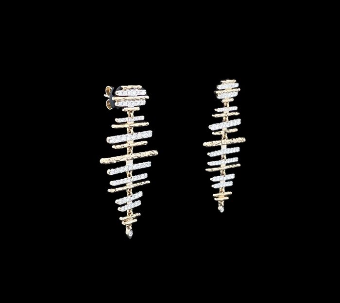 14k White & Yellow Gold Hammered Dangle Diamond Earrings - Image 2