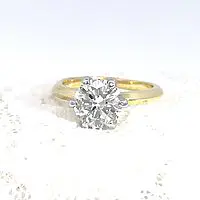 18k Two-Toned Diamond Solitaire Ring - Image 2
