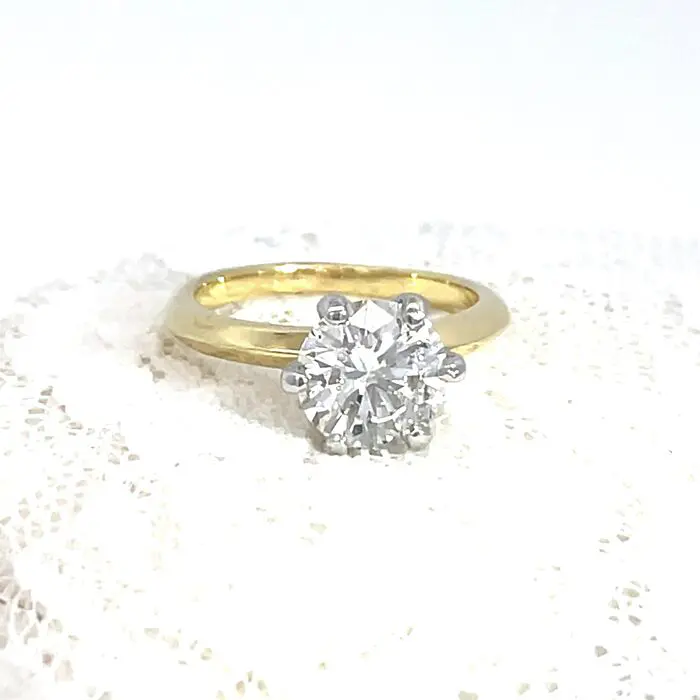 18k Two-Toned Diamond Solitaire Ring