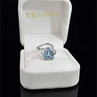 18k White Gold Trillion-Cut Aquamarine Ring - Image 3