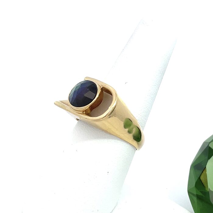18k Yellow Gold Check-board Cut Ammonite Ring - Image 6