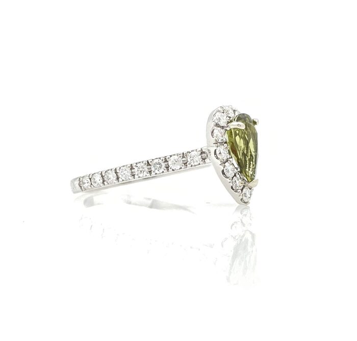 14k White Gold Natural Pear-Cut Alexandrite & Diamond Ring - Image 2