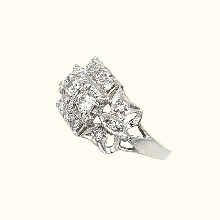 Vintage Platinum 3 Diamond Ring - Image 4