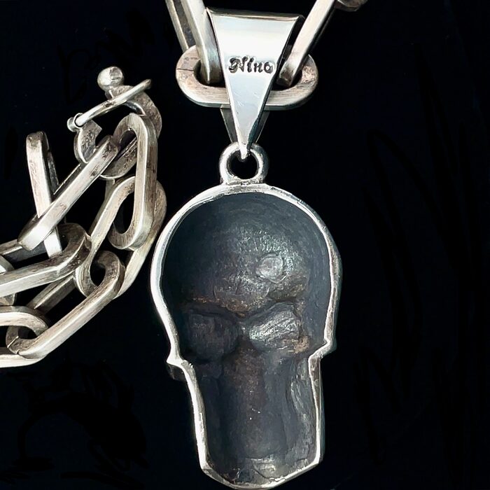 Nino Skull Pendant with Heavy Linked Chain - Image 4